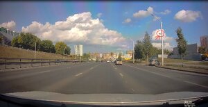 Кречет Проспект Салавата Юлаева в сторону Сипайлово со стороны ул Чапаева.jpg